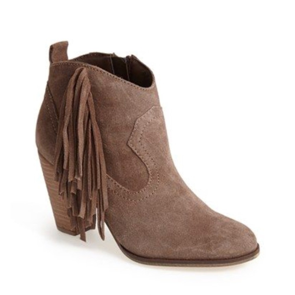 Steve Madden Ponncho Bootie Size 7